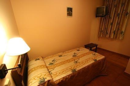 Hostal Cruz Verde 나발카르네로 외부 사진